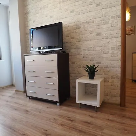 Kghn Tkacka 28 Апартаменты