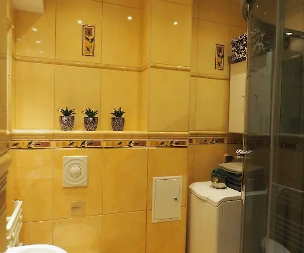 Kghn Tkacka 28 * شتشيتسين